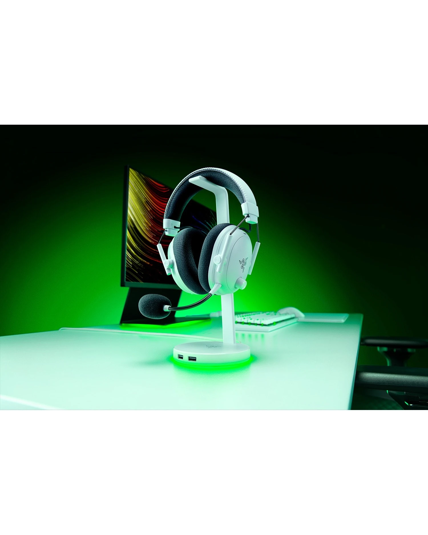هدست گیمینگ بی‌سیم ریزر مدل BlackShark V3 Pro رنگ سفید - نمای محصول