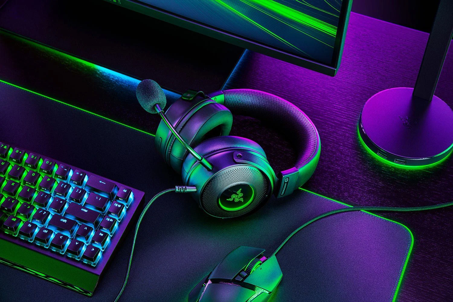 هدست گیمینگ سیمی ریزر مدل Kraken V3 HyperSense - نمای محصول