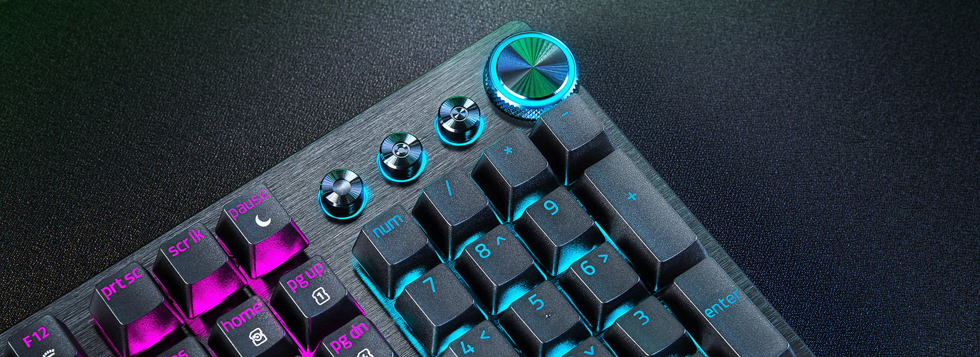 کیبورد گیمینگ ریزر مدل Huntsman V3 Pro با سوئیچ اپتیکال آنالوگ - نمای محصول
