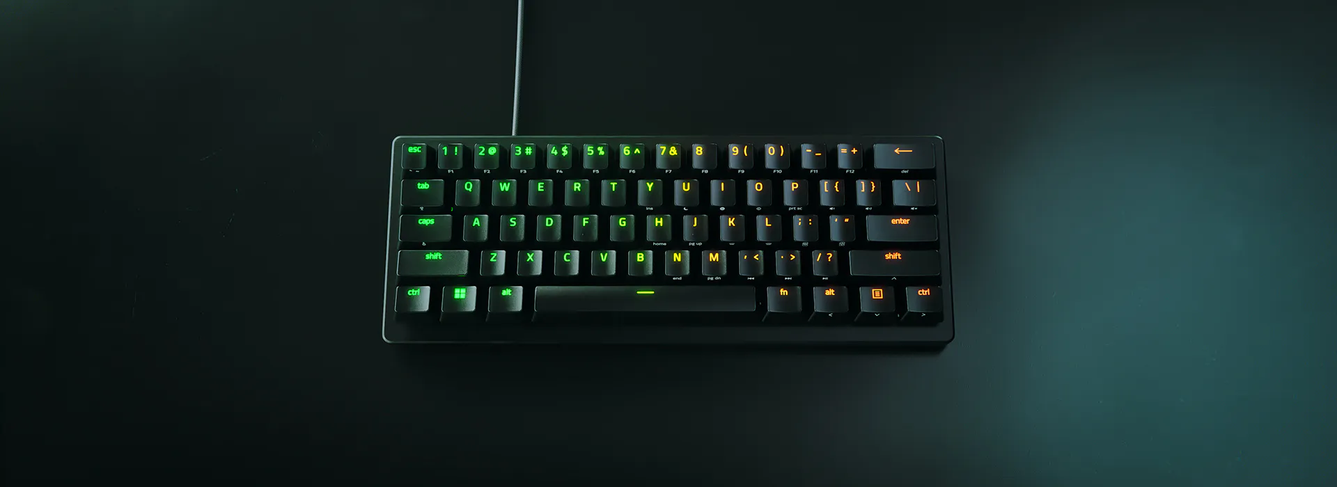 کیبورد گیمینگ ۶۰ درصد ریزر مدل Huntsman V3 Pro Mini با سوئیچ آنالوگ رنگ مشکی - نمای محصول