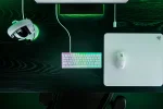 کیبورد گیمینگ ۶۰ درصد ریزر مدل Huntsman V3 Pro Mini با سوئیچ آنالوگ رنگ سفید - نمای محصول