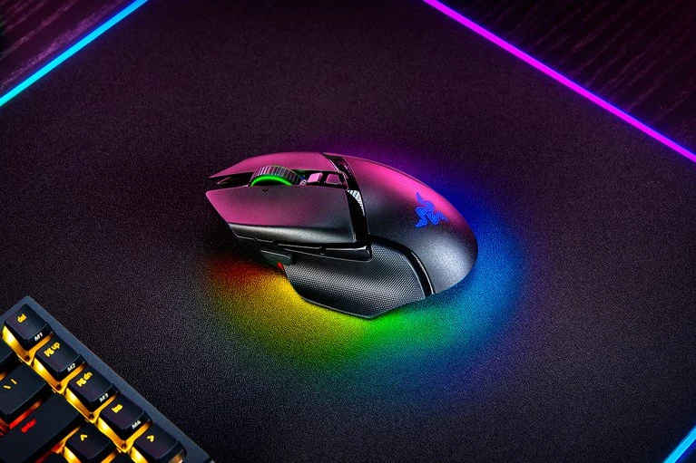 ماوس گیمینگ بی‌سیم ریزر مدل Basilisk V3 Pro 35K رنگ مشکی - نمای محصول